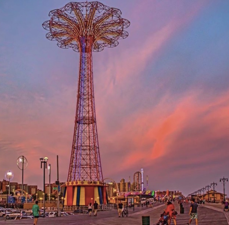 ニューヨーク観光 真夏のビーチ コニーアイランド に行ってみよう Amenew Dreams