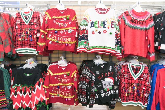 アメリカのクリスマス Ugly Christmas Sweater アグリー・クリスマス 