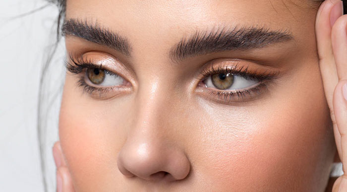 アメリカの美容眉毛事情 今流行りのブローラミネーション 眉リフトパーマ 技術とは Amenew Dreams